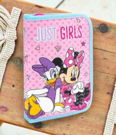Penare - Penar școlar original Disney cu Minnie Mouse și Daisy Duck, un fermoar și două clapete interioare.