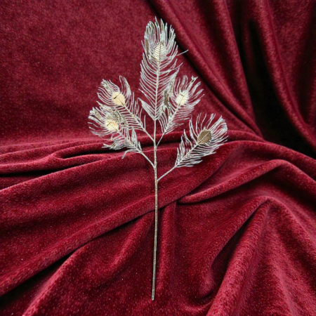 Accesorii pentru Casă - Ramură decorativă aurie cu 5 pene stilizate de păun, înălțime 90 cm, pentru vază.