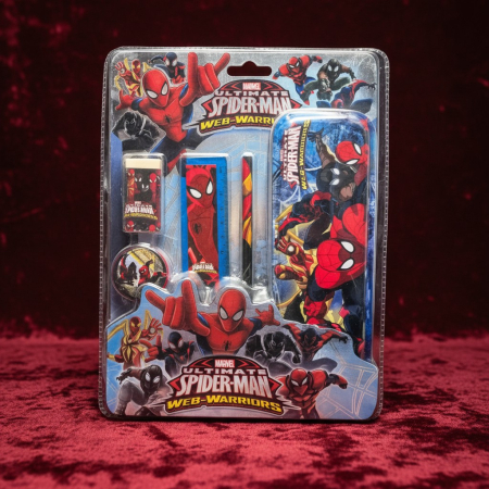 Penare - Set de rechizite scolare Marvel Ultimate Spider-Man cu penar metalic si accesorii de scris.