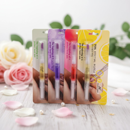 Pentru EA - Creioane cu ulei tratament pentru cuticule prevăzute cu aplicator tip pensulă, disponibile în diverse arome.