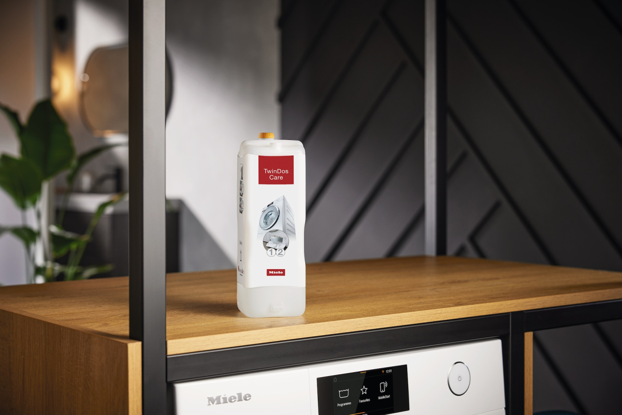 Agent de curățare Miele TwinDos Care GP TDC 141 L pentru sistemul de dozare TwinDos, aprox. 5 cicluri [4]