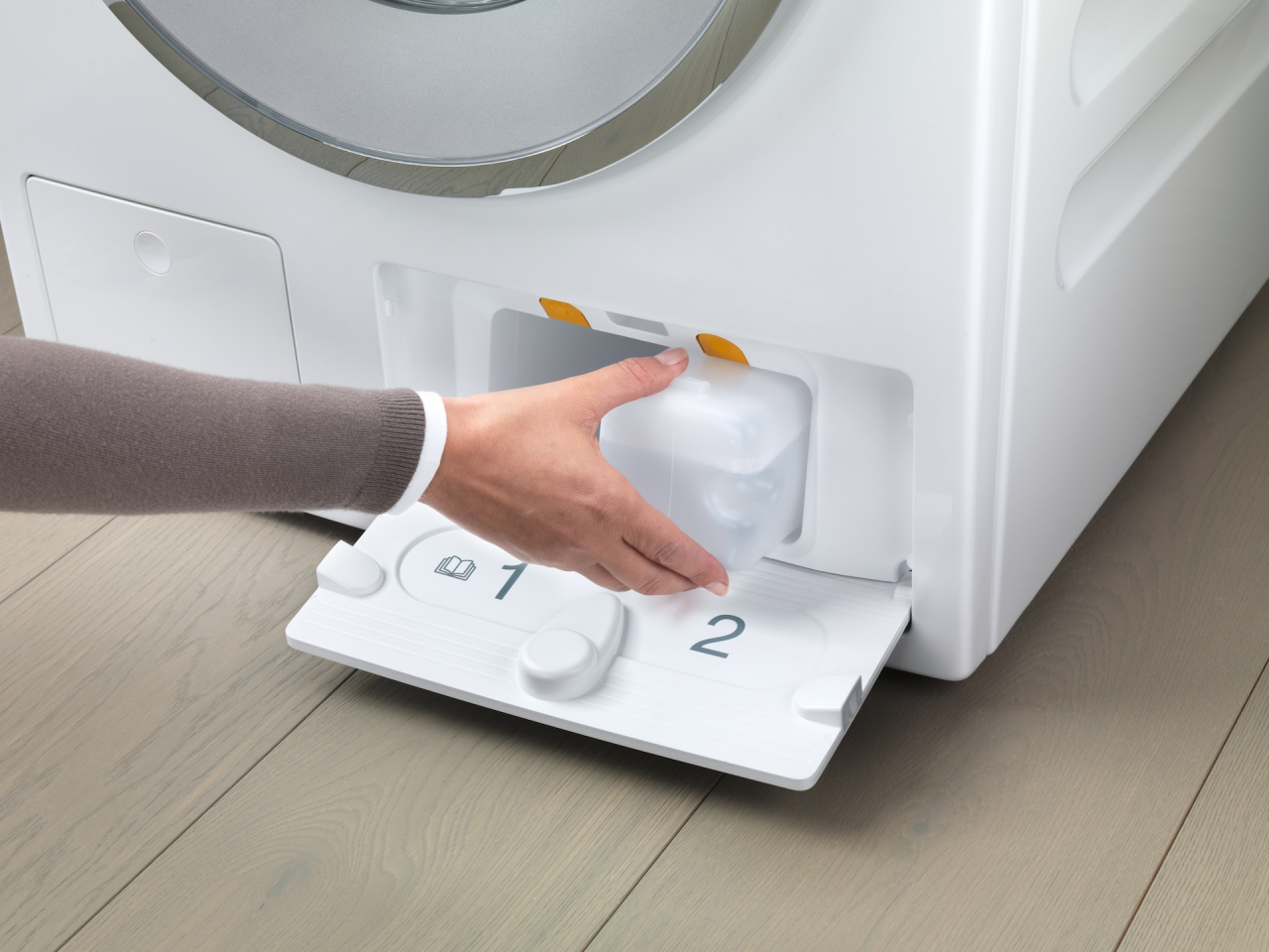 Agent de curățare Miele TwinDos Care GP TDC 141 L pentru sistemul de dozare TwinDos, aprox. 5 cicluri [3]