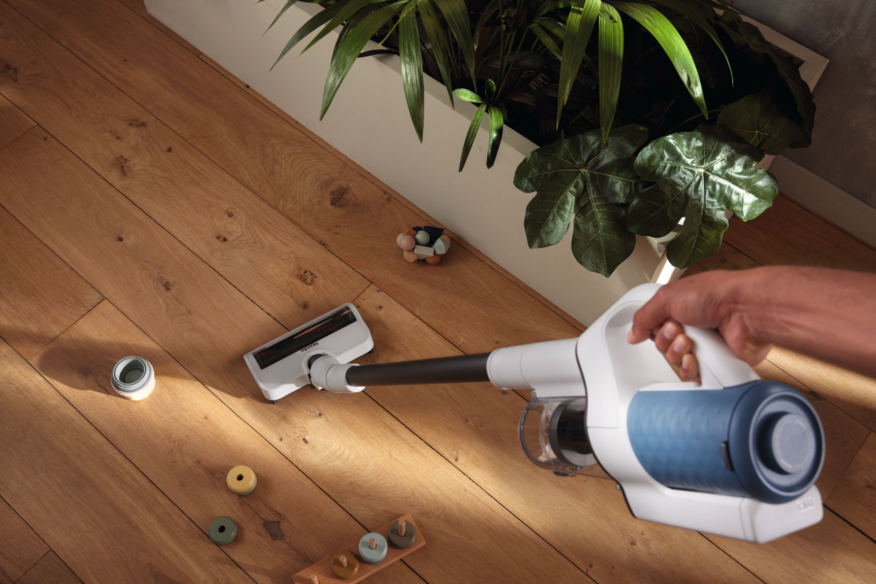 Aspirator vertical Miele Duoflex HX1 12377800, 2 in 1, 210 W, 0,3 l,  filtru Hygiene, autonomie 55 min, tehnologie Vortex, albastru [4]