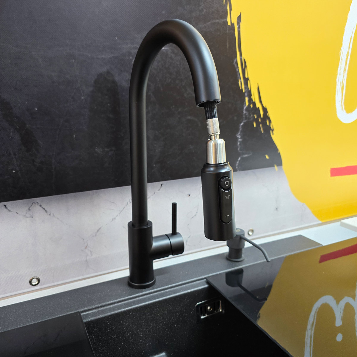 Baterie 3 cai CookingAid Cindy Black apa rece / calda / filtru apa negru mat si perlator detasabil / extractibil cu buton comutare jet / spray [7]