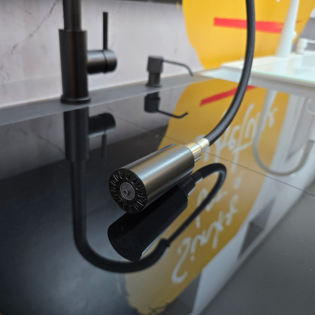 Baterie 3 cai CookingAid Cindy Black apa rece / calda / filtru apa negru mat si perlator detasabil / extractibil cu buton comutare jet / spray [11]