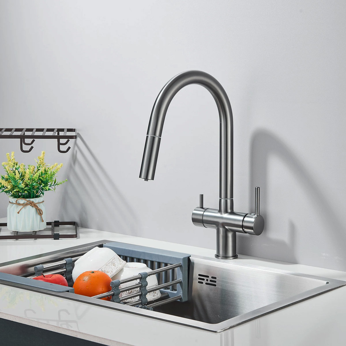 Baterie 3 cai CookingAid THREE FLOW GUN METAL apa rece / calda / filtru apa cu finisaj inox gri metal periat si perlator detasabil / extractibil [1]