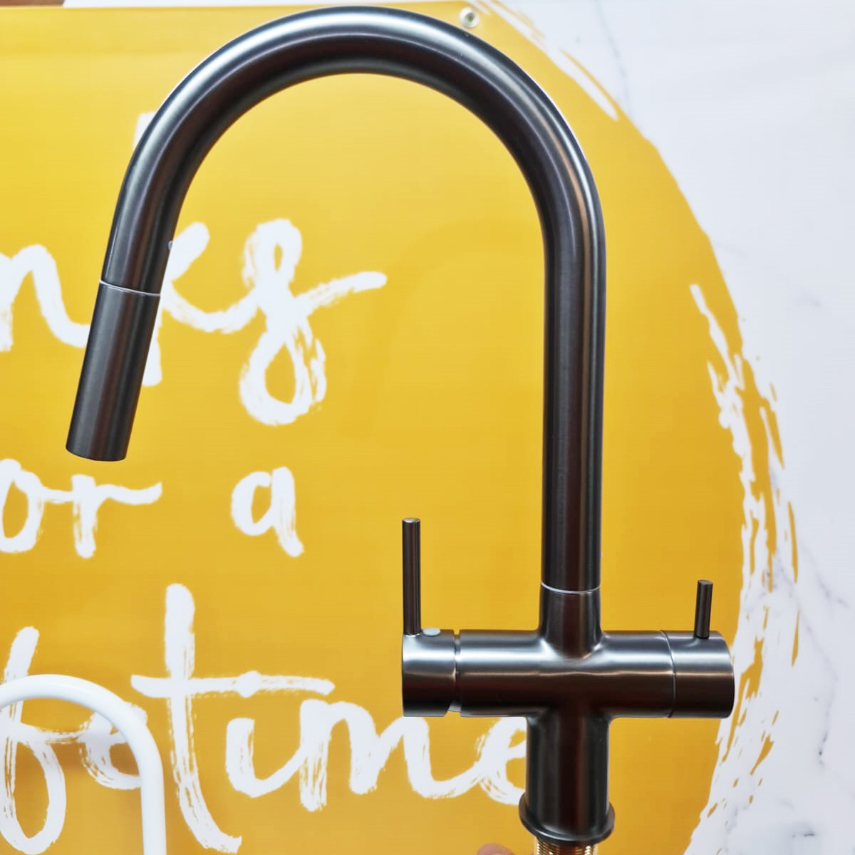 Baterie 3 cai CookingAid THREE FLOW GUN METAL apa rece / calda / filtru apa cu finisaj inox gri metal periat si perlator detasabil / extractibil [8]