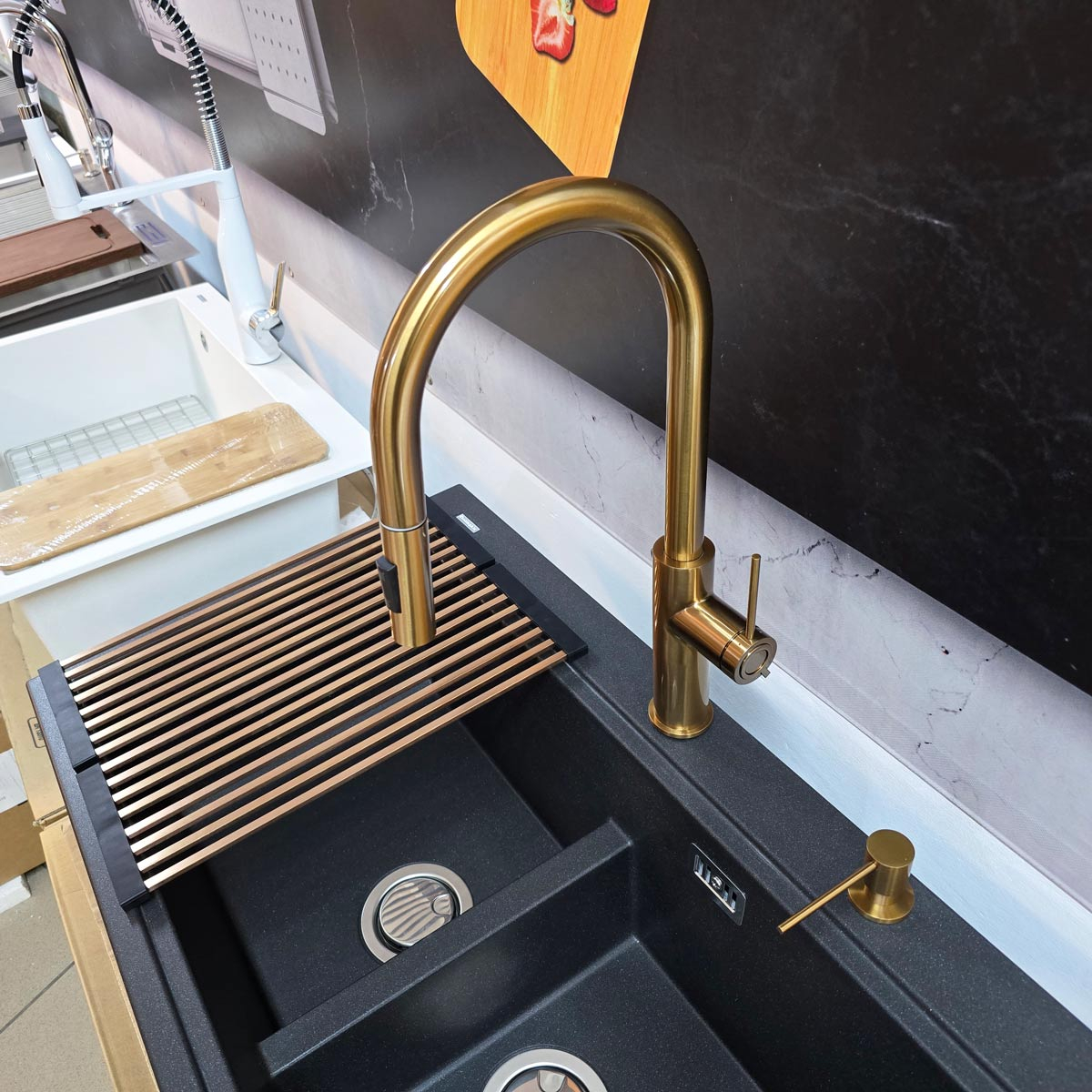 Baterie CookingAid Jennifer Copper cu furtun dus extractibil + buton jet/dus si finisaj inox periat [11]