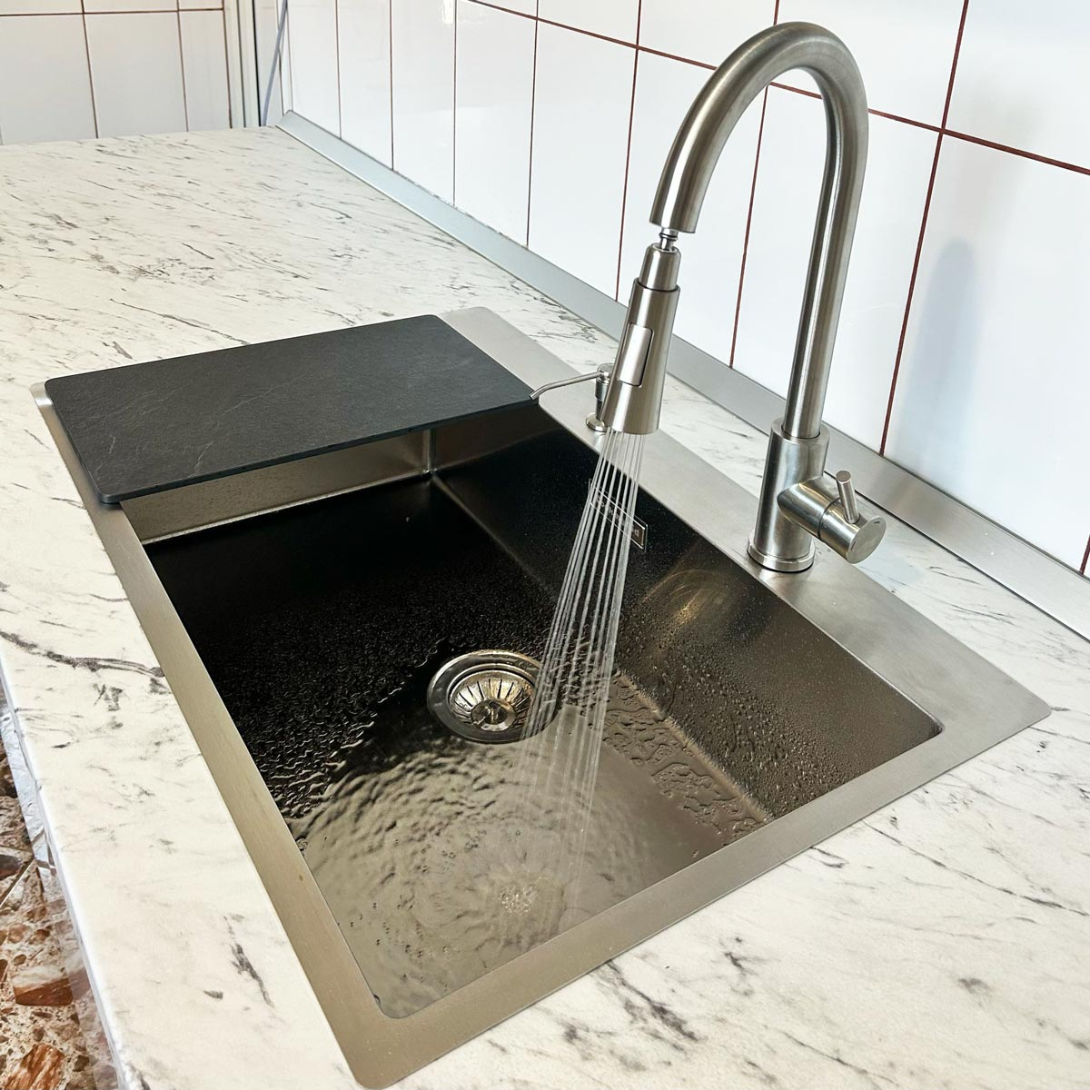 Baterie CookingAid Julia Steel cu furtun dus extractibil + buton jet/dus si finisaj inox periat [5]