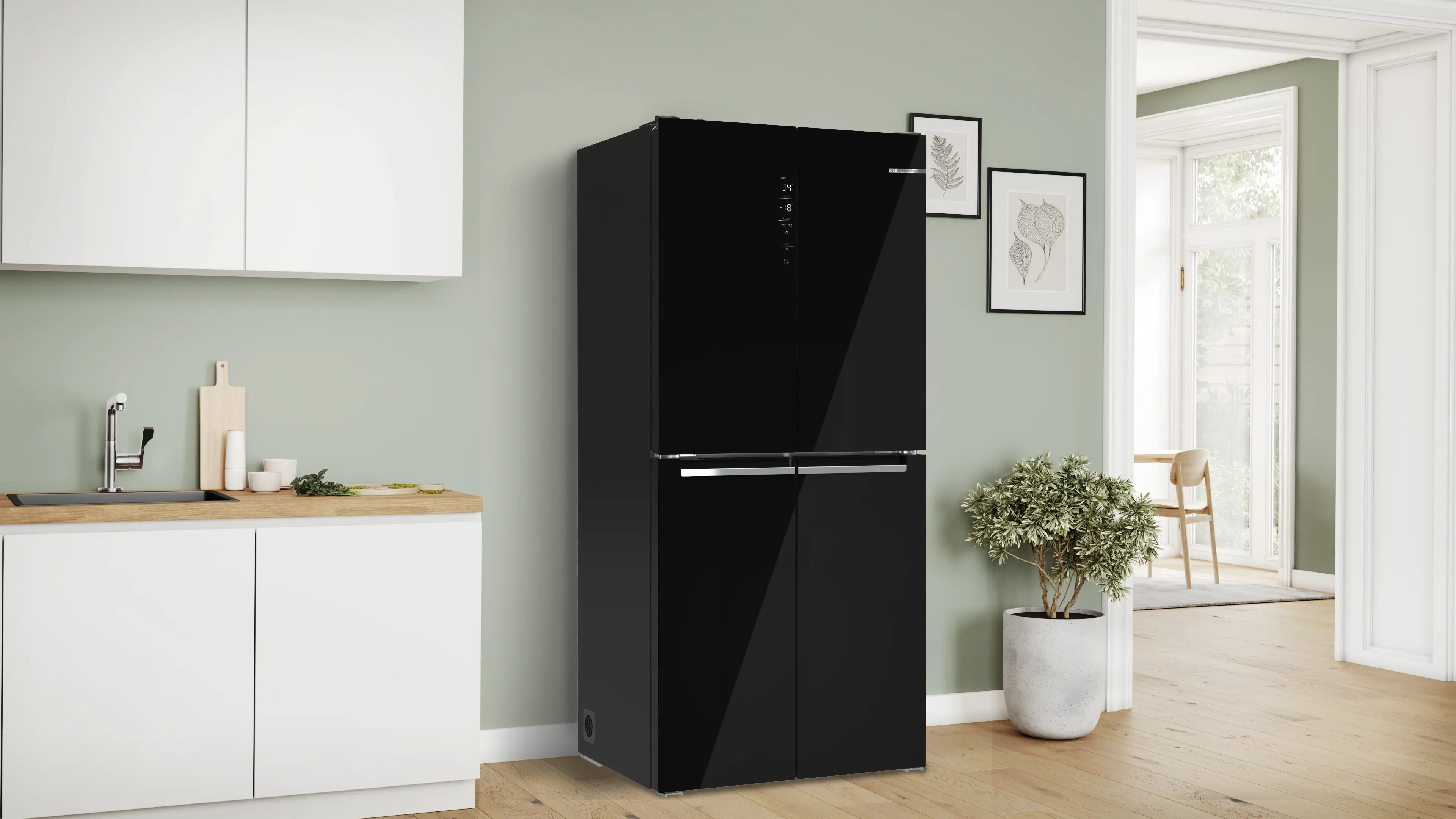 Bosch KMC85LBEA - combină frigorifică MultiDoor independentă, uși din sticlă, negru, 324+223 litri [2]