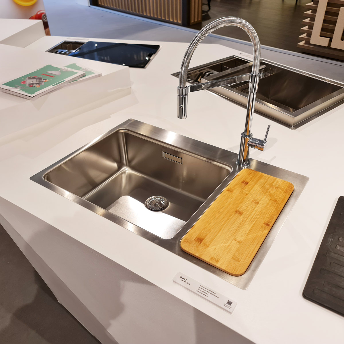 Chiuveta bucatarie cu 2 cuve inox CookingAid UNA 72 cu Bonus: tocator Versus din ABS reversibil in scurgator vase + accesorii montaj [16]