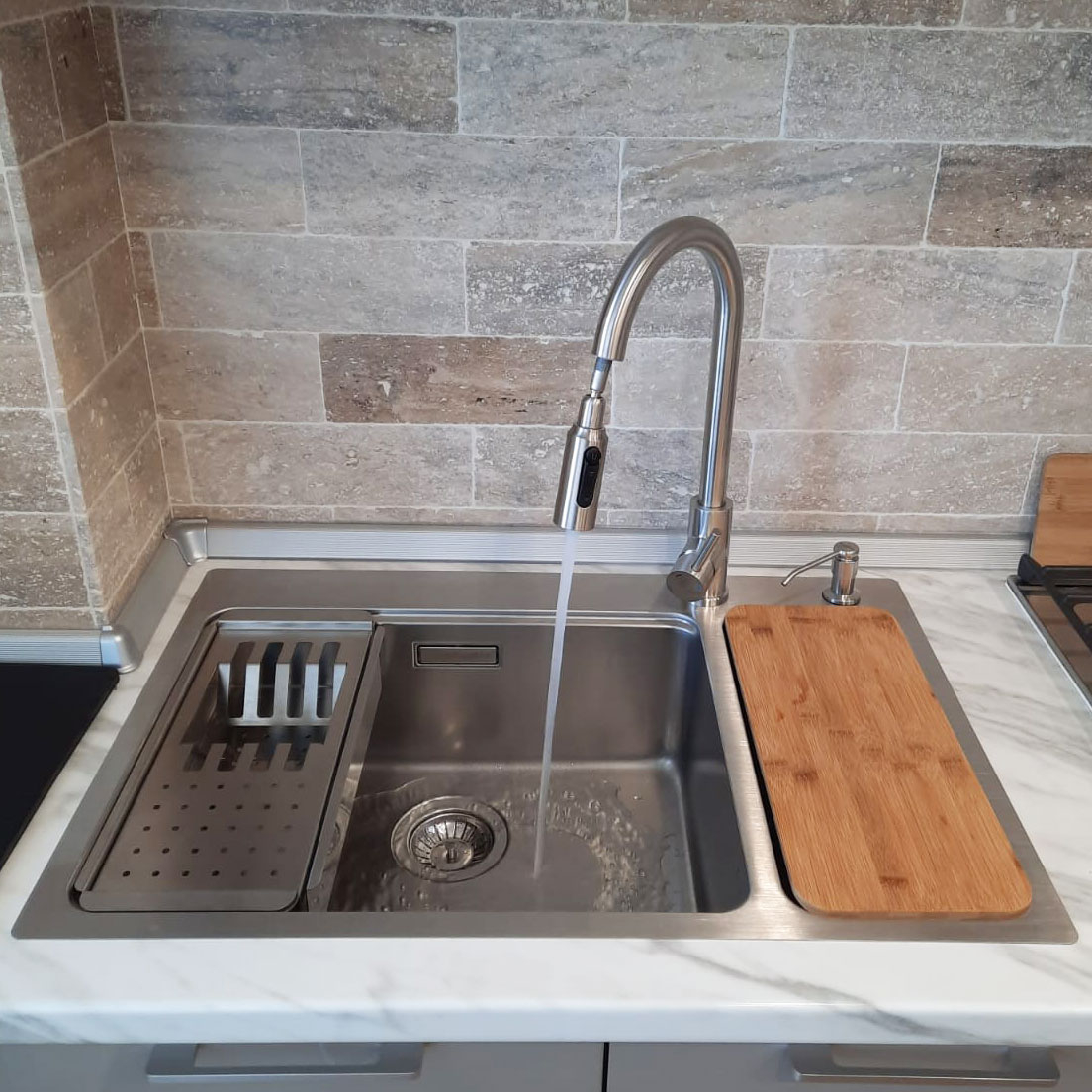 Chiuveta bucatarie cu 2 cuve inox CookingAid UNA 72 cu Bonus: tocator Versus din ABS reversibil in scurgator vase + accesorii montaj [4]