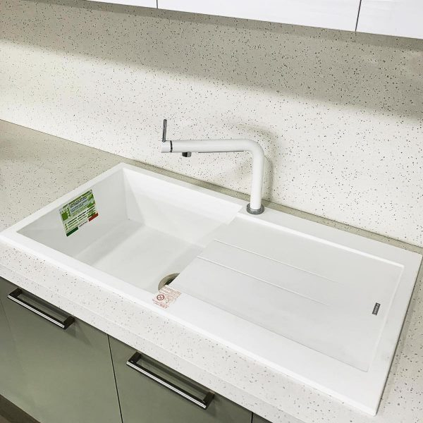 Chiuveta bucatarie granit CookingAid Amanda AM9910 Alba / Polar White reversibila stanga/dreapta cu picurator + accesorii montaj [3]