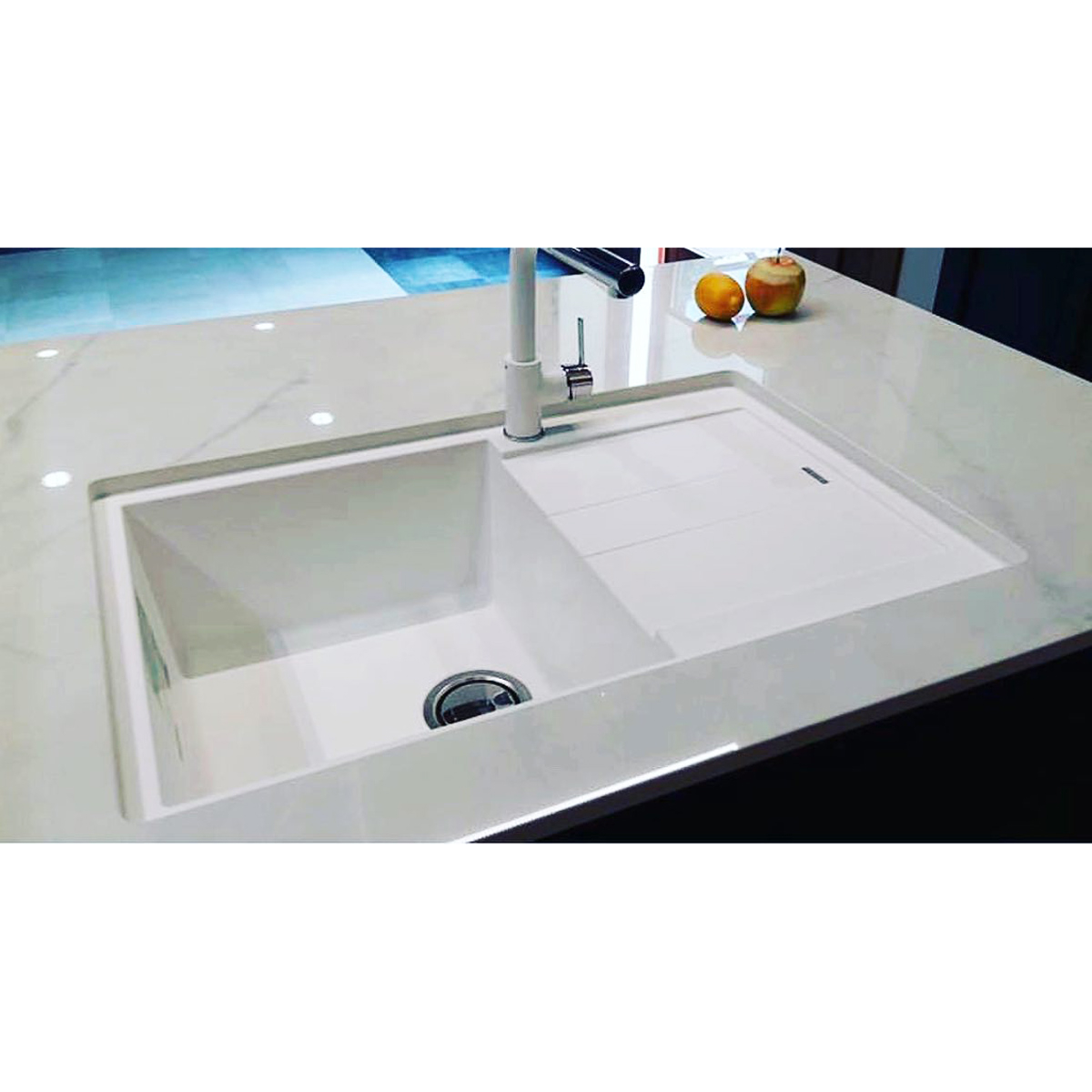 Chiuveta bucatarie granit CookingAid Amanda AM9910 Alba / Polar White reversibila stanga/dreapta cu picurator + accesorii montaj [4]