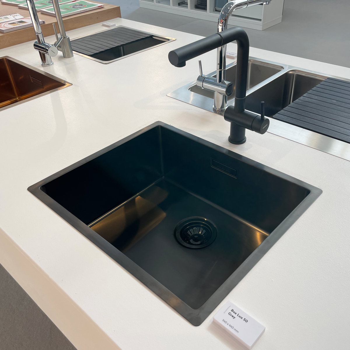 Chiuveta bucatarie inox CookingAid BOX LUX 50 DARK GREY cu strat PVD ceramic culoare gri inchis / negru cu montaj pe/sub blat + accesorii montaj [11]