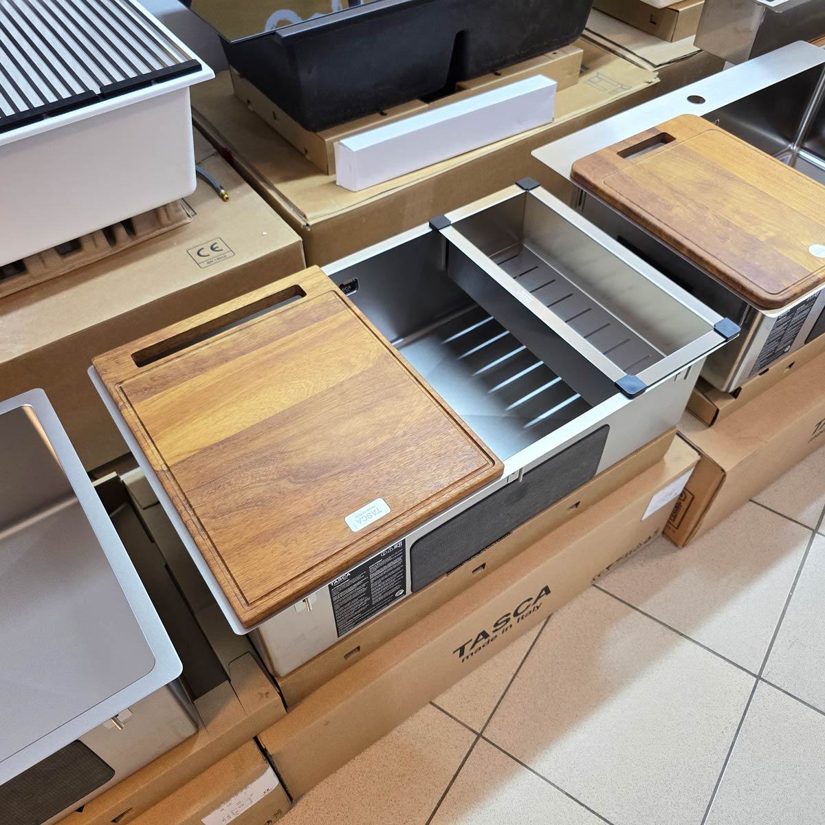 Chiuveta bucatarie inox CookingAid TASCA CANOVA CA70 DuriX mata, rezistenta la zgarieturi si ventil/preaplin negru, cu montaj pe blat, sub blat sau la nivelul blatului si accesorii montaj [11]