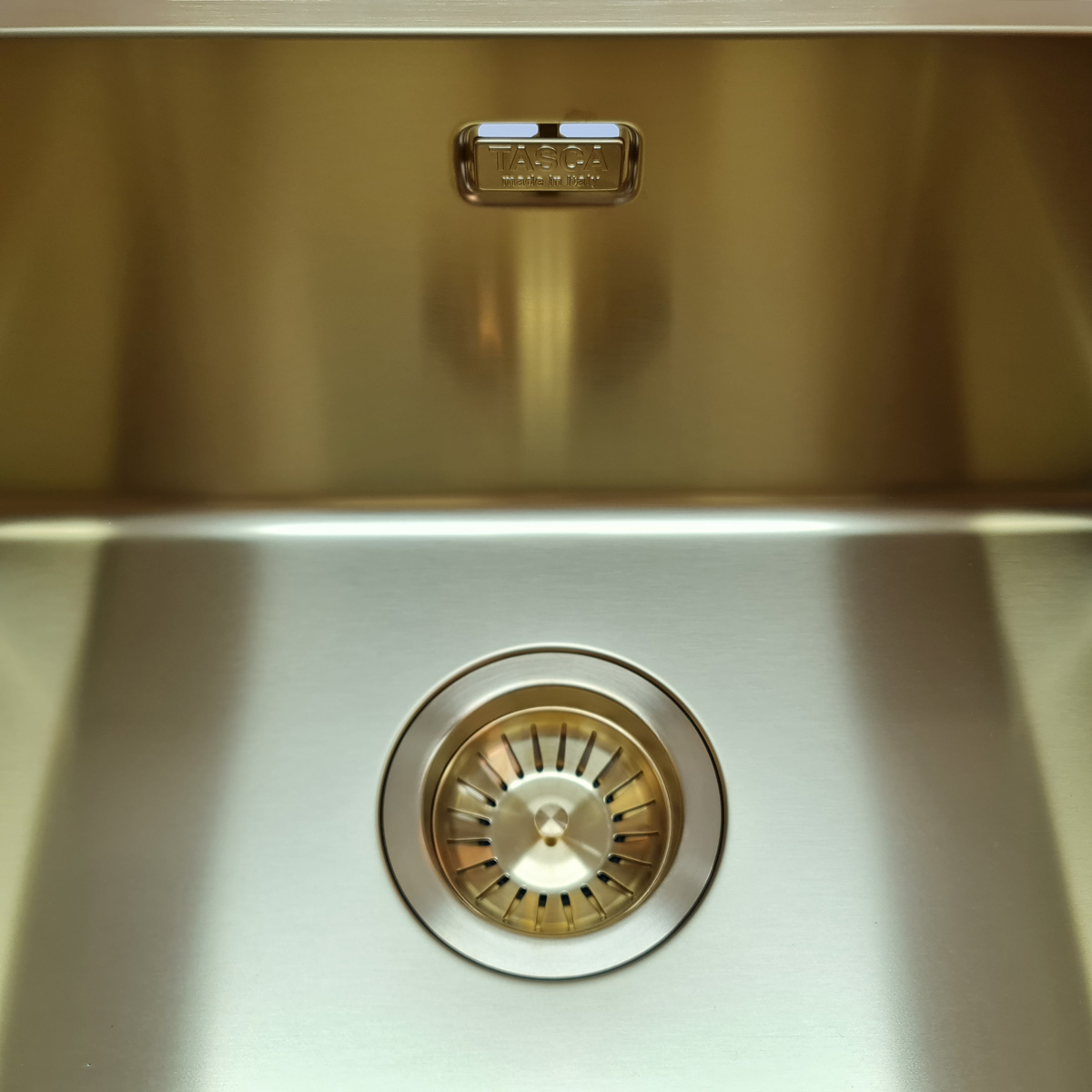 Chiuveta bucatarie inox CookingAid TASCA CANOVA CA70 GOLD cu strat PVD ceramic culoare aurie cu montaj pe blat, sub blat sau la nivelul blatului si accesorii montaj [4]