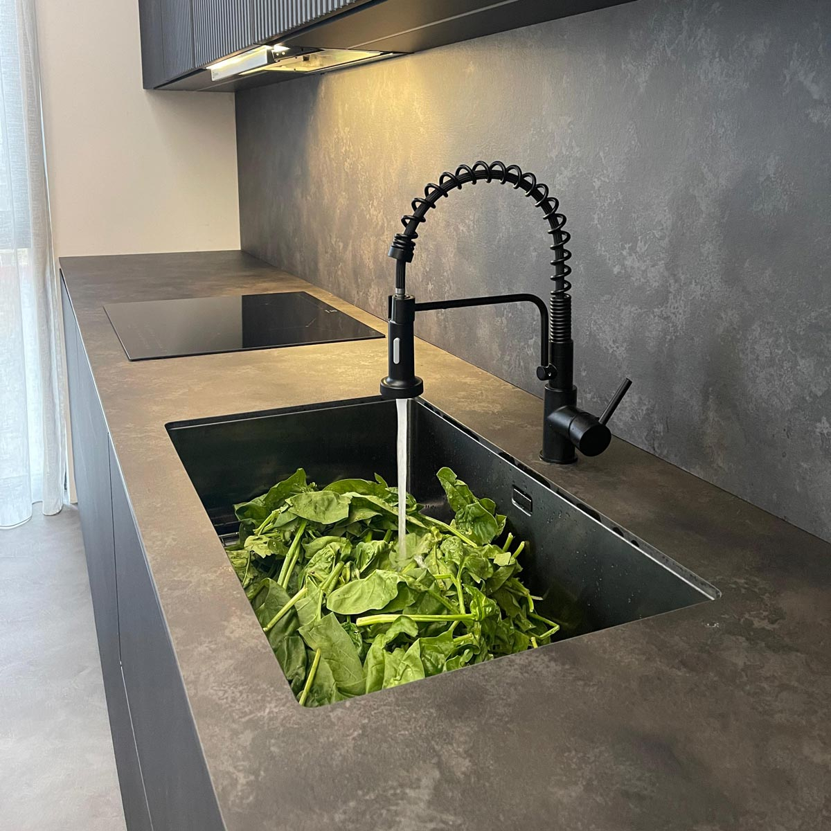 Chiuveta bucatarie inox CookingAid TASCA CANOVA CA70 GUN METAL cu strat PVD ceramic culoare gri inchis / negru antracit cu montaj pe blat, sub blat sau la nivelul blatului si accesorii montaj [20]