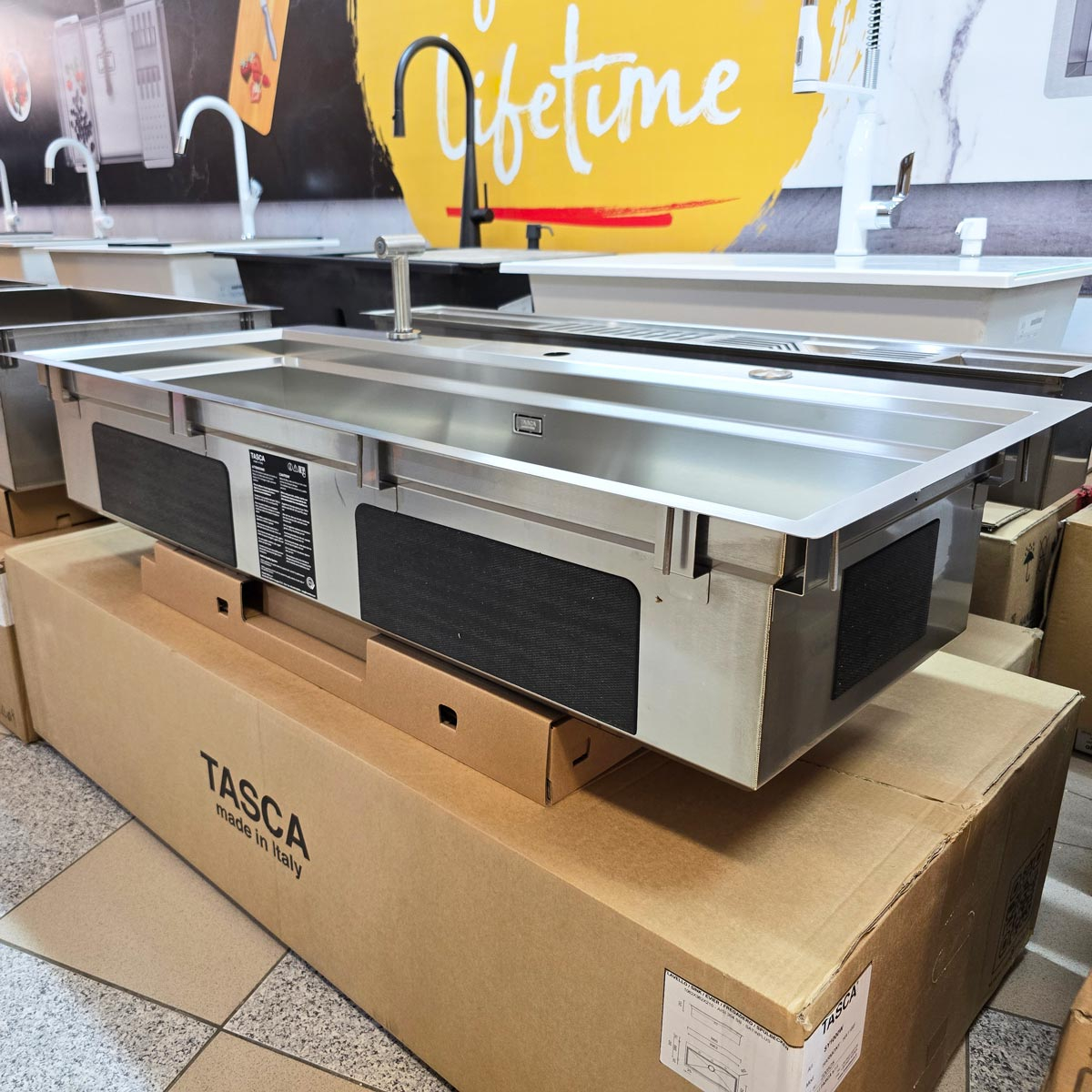 Chiuveta bucatarie inox CookingAid TASCA Harmony 116IF WORKSTATION cu 6 accesorii: tavita scurgere glisanta, tocator lemn Iroko, gratar scurgere glisant, dus extractibil cu pulverizator, dozator deter [23]