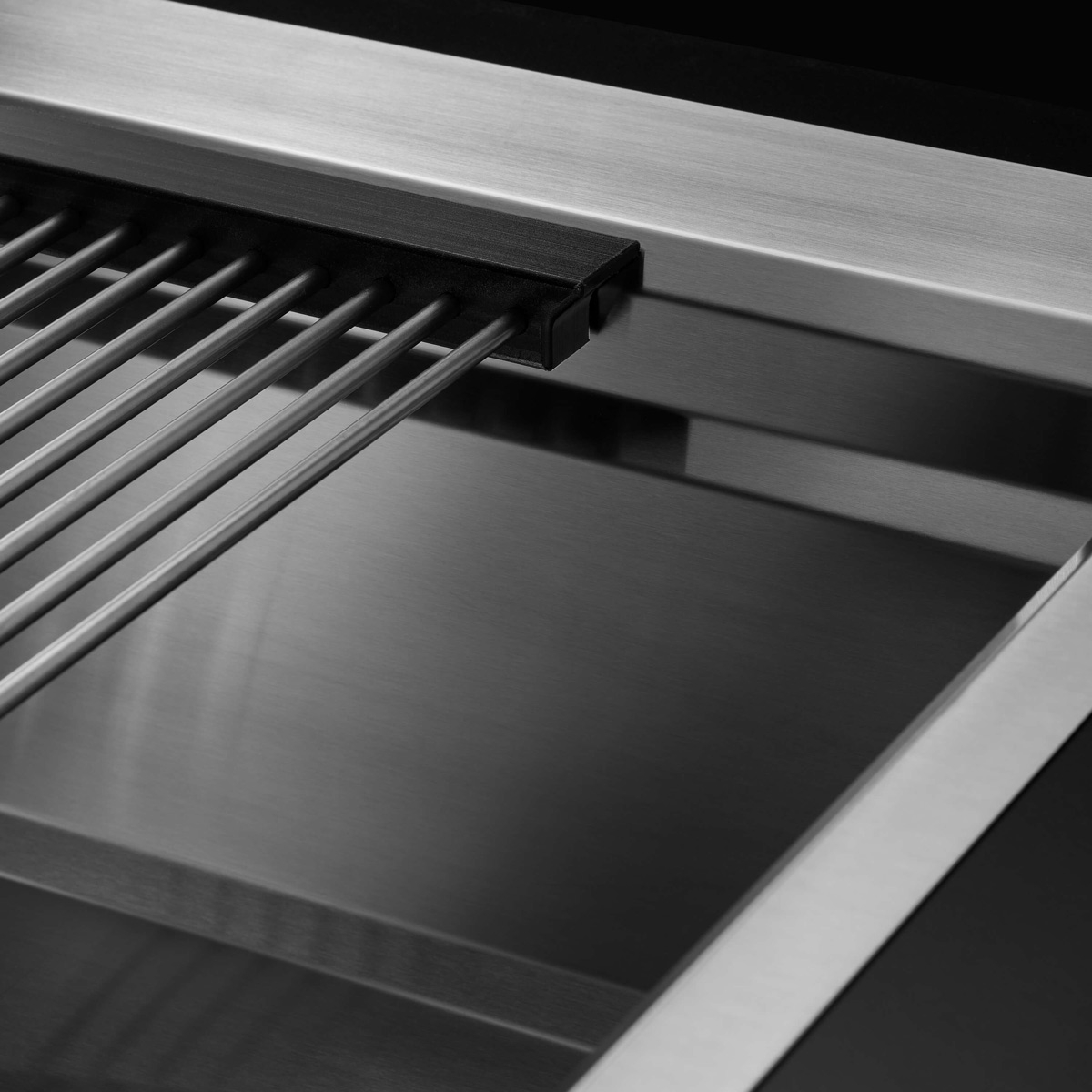 Chiuveta bucatarie inox CookingAid TASCA Harmony 116IF WORKSTATION cu 6 accesorii: tavita scurgere glisanta, tocator lemn Iroko, gratar scurgere glisant, dus extractibil cu pulverizator, dozator deter [6]