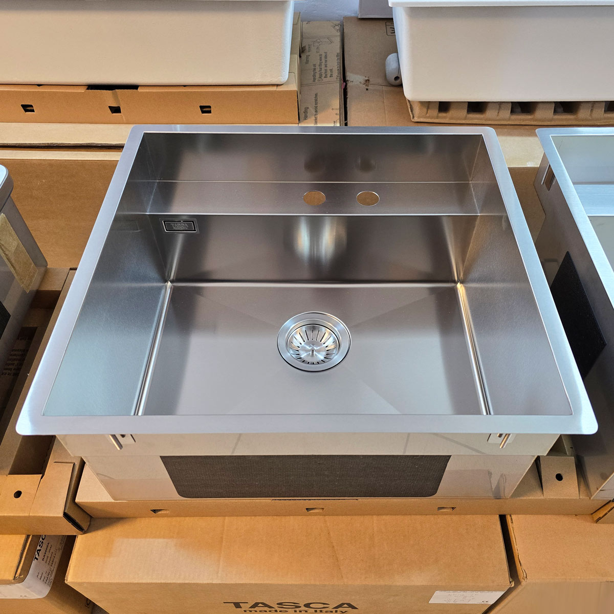 Chiuveta bucatarie inox CookingAid TASCA PHANTOM BACK LAGOON 50 INVISIBLE din inox marin AISI316L, rezistent la coroziune, cloruri si substante chimice, cu montaj pe blat, sub blat, la nivelul blatulu [12]