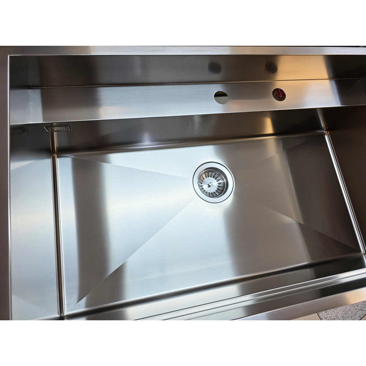 Chiuveta bucatarie inox CookingAid TASCA PHANTOM BACK PT80 INVISIBLE cu montaj pe blat, sub blat, la nivelul blatului sau sub geam si accesorii montaj [5]