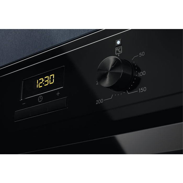 Cuptor incorporabil Electrolux EOF3H50BK, Electric, Curățare AquaClean, Negru, Volum 65 L, Clasa energetică A [2]
