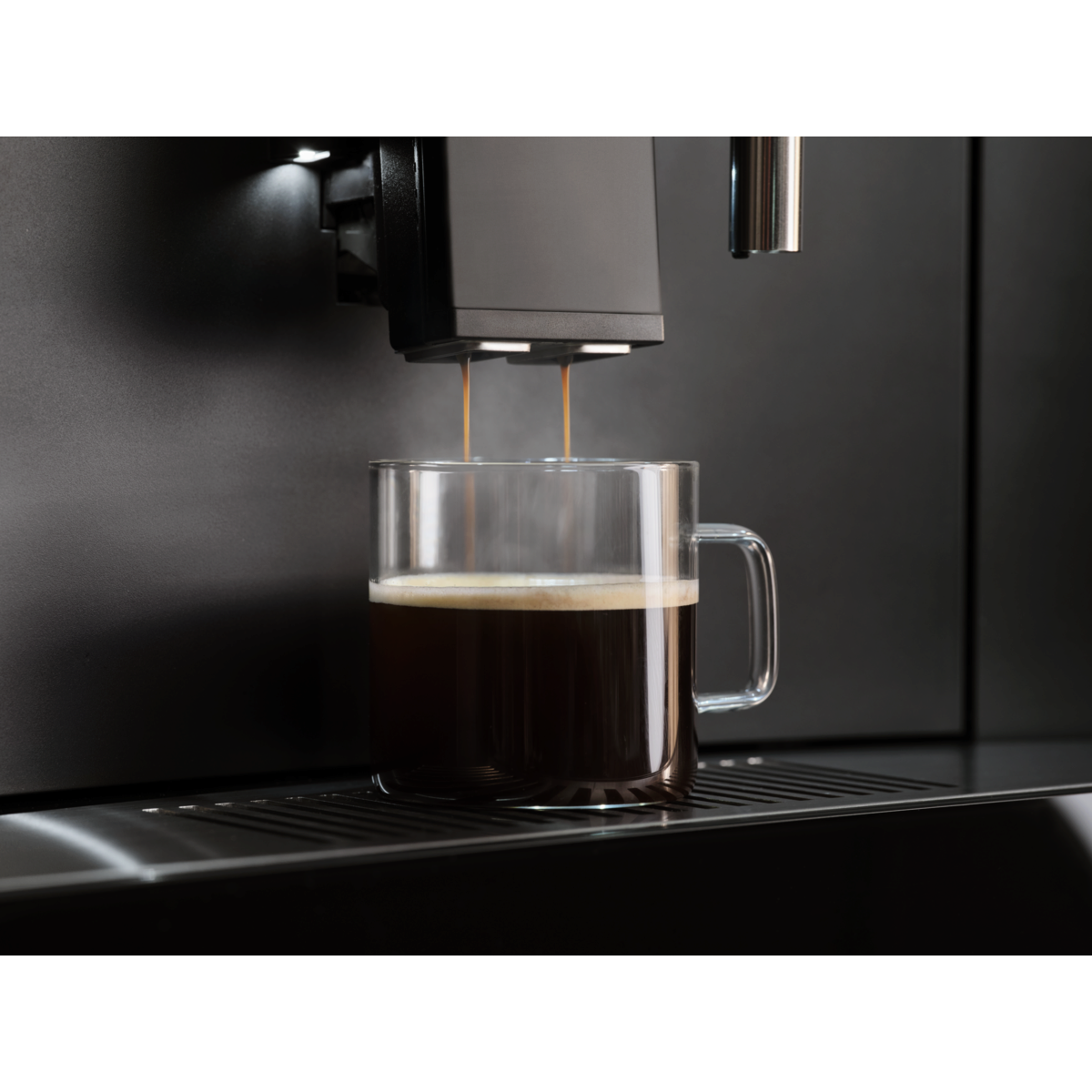 Espressor incorporabil AEG TC8NK7B Seria 8000, Control touch, 12 programe, Display TFT [3]