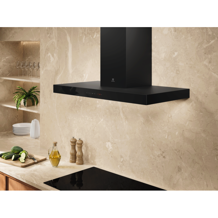 Hotă șemineu Electrolux LFT819K, 90 cm, Clasă energetică A, 730 m³/h, 3 viteze + Intensiv + Breeze, Hob2Hood, Bandă LED, Negru [5]