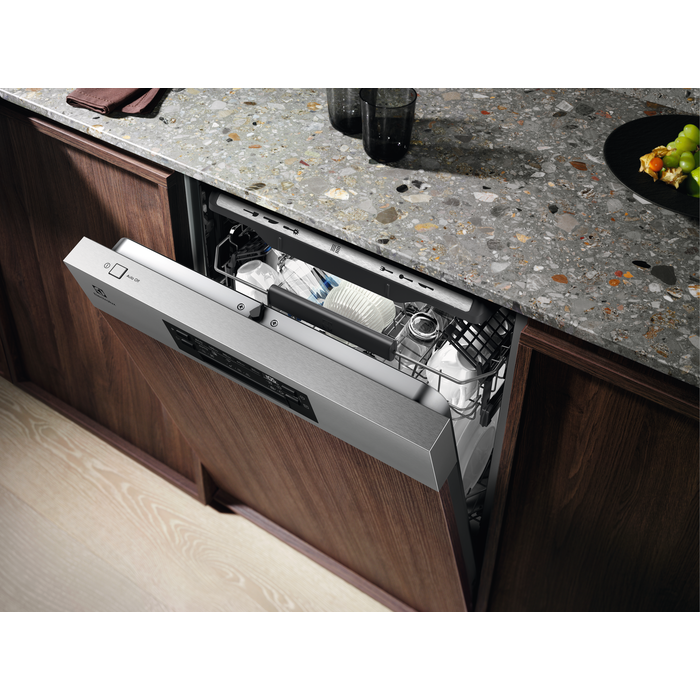 Mașină de spălat vase incorporabilă Electrolux EEM69300IX – 60 cm, 14 seturi, QuickSelect & Wi‑Fi, SatelliteClean® & AirDry, Clasa C, Inox [3]