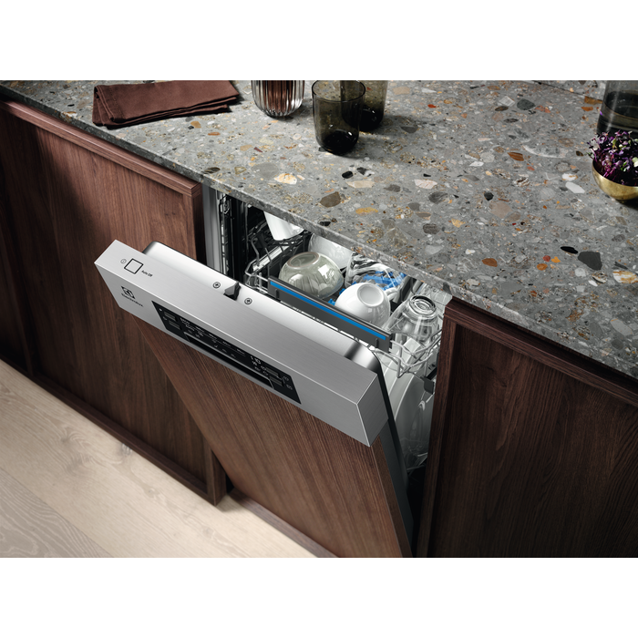 Mașină de spălat vase incorporabilă Electrolux EES42210IX – Slim 45 cm, 9 seturi, SatelliteClean®, AirDry & ExtraHygiene, Clasa E, Inox [3]