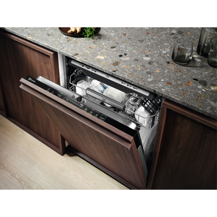 Mașină de spălat vase incorporabilă Electrolux KECB7310L – 60 cm, 13 seturi, QuickSelect & Wi‑Fi, AirDry & SatelliteClean®, Clasa D, Inox [3]