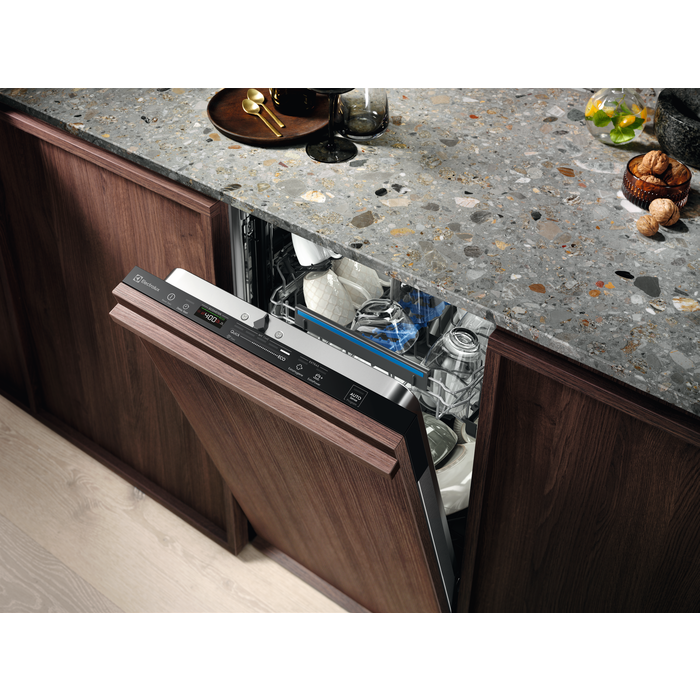 Mașină de spălat vase incorporabilă Electrolux KESC2210L – Slim 45 cm, 9 seturi, QuickSelect & AirDry, SatelliteClean®, Clasa D, Inox [3]