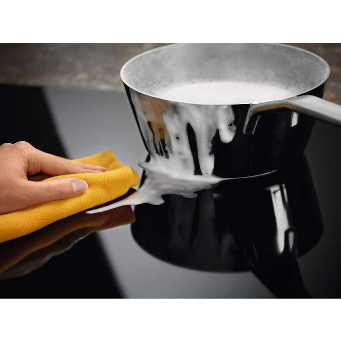 Plită cu inducție Electrolux Y62IS453, incorporabilă, 60 cm, 4 zone de gătit, SenseBoil®, Hob2Hood®, PowerBoost®, funcție punte, control tactil, negru [8]