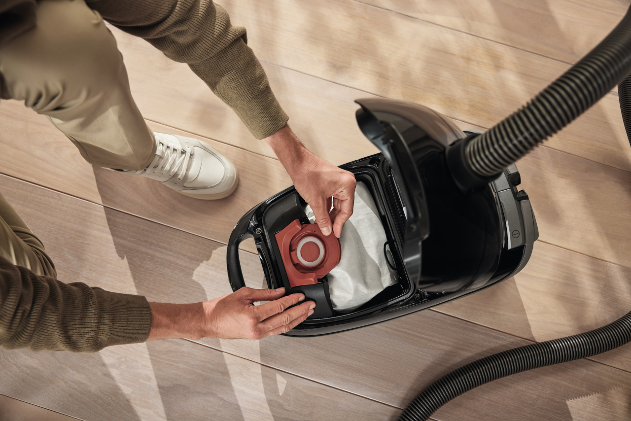 Saci de aspirator Miele CO HyClean Pure, pachet cu 4 bucăți [4]