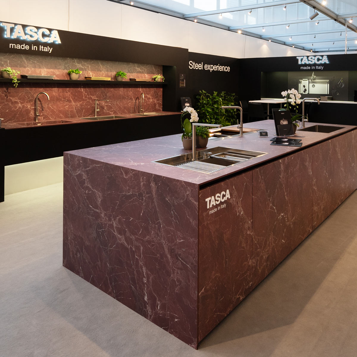 Set chiuveta bucatarie inox CookingAid TASCA PHANTOM BACK PT74 INVISIBLE cu baterie telescopica Tasca Nando si tocator lemn Iroko [3]