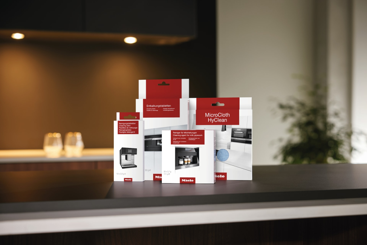 Set de îngrijire Miele CoffeeCare Set pentru espressoare Miele CM și CVA, 4 produse [4]