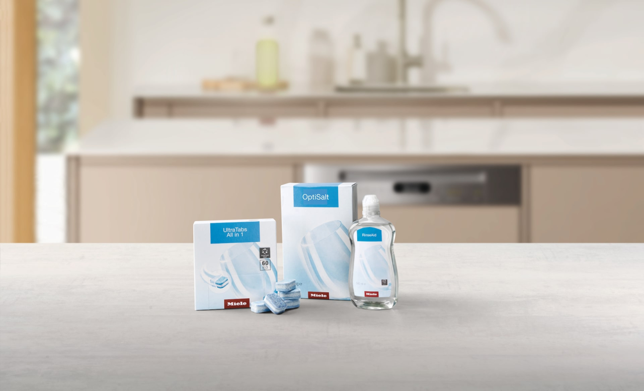 Set Miele All in One Set pentru mașina de spălat vase: tablete UltraTabs, sare și soluție de clătire [5]