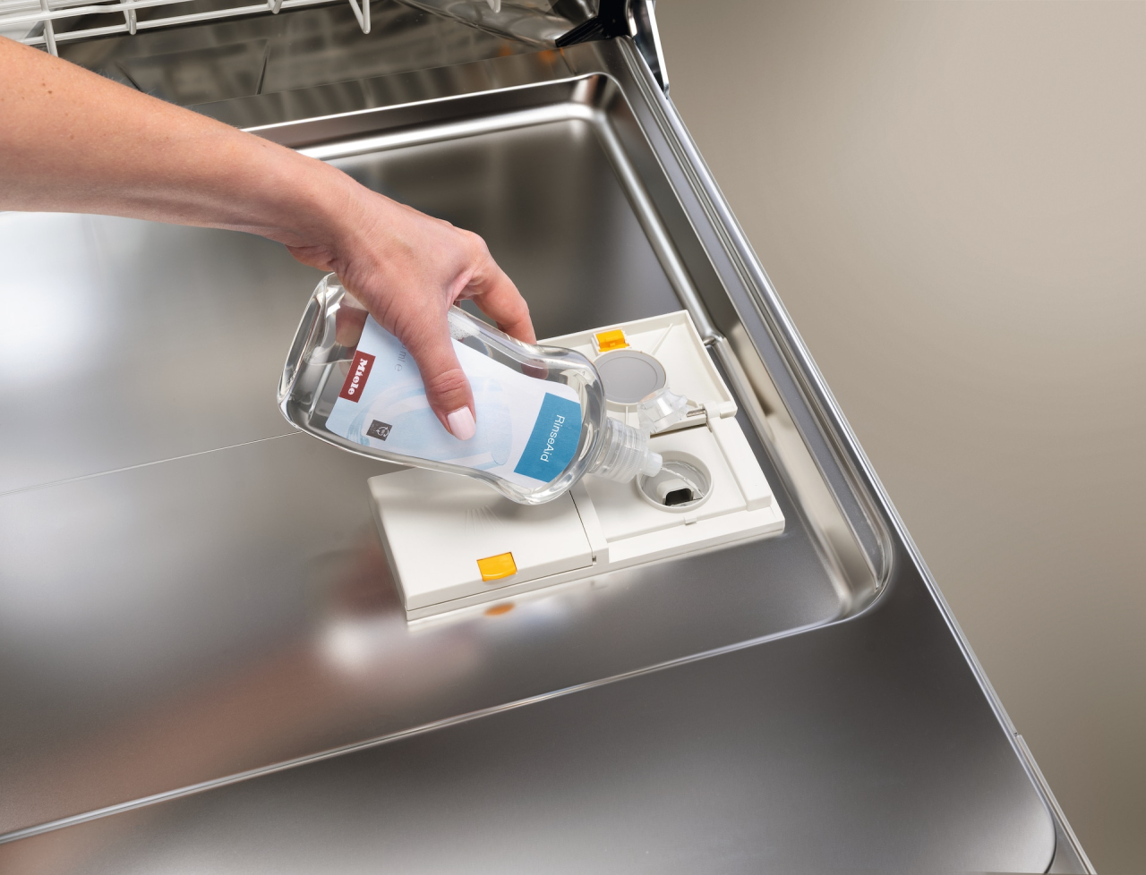 Soluție de clătire Miele RinseAid GS RA 504 L, 500 ml, pentru mașina de spălat vase [3]