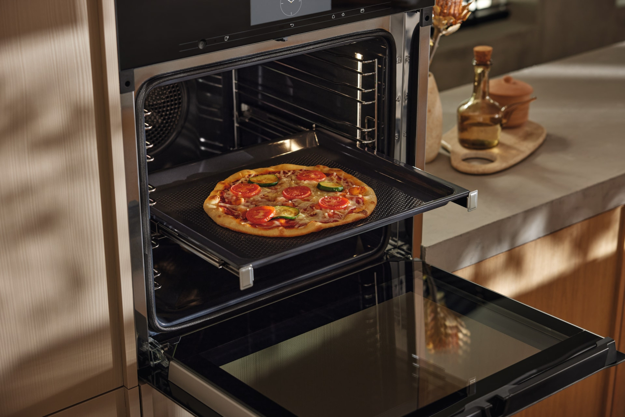 Tavă de copt gourmet și tavă AirFry Miele HBBL 71, perforată, pentru cuptoare H 2000/6000/7000 și DGC [6]