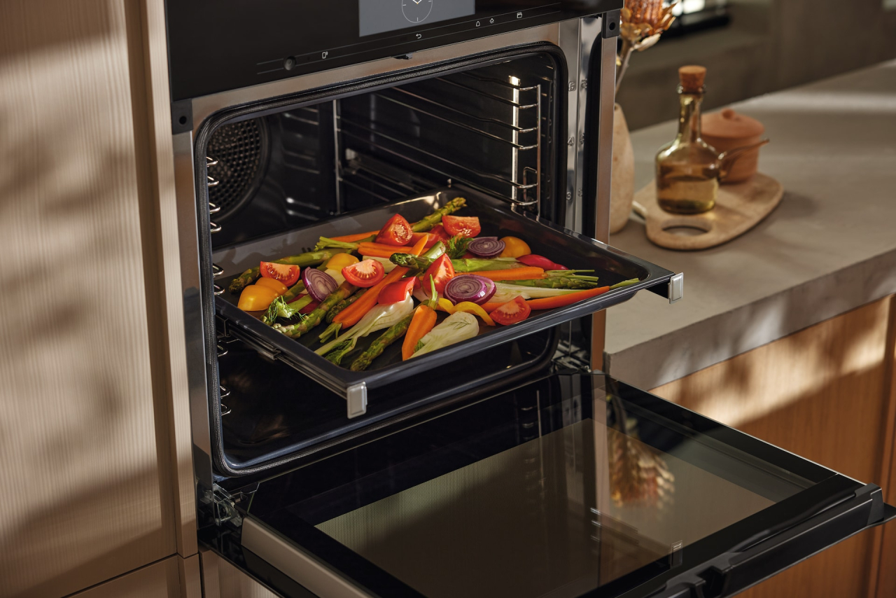 Tavă multifuncțională Miele HUBB 71, cu finisaj PerfectClean, pentru cuptoare H 2000/6000/7000 și DGC [5]