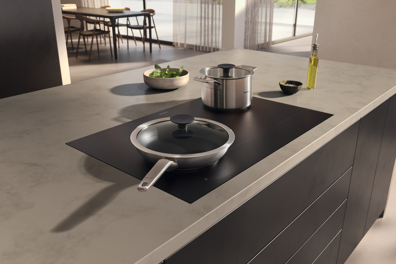 Tigaie din inox Miele KMBP 2800-3, 28 cm, cu suprafață neaderentă, pentru toate plitele [5]