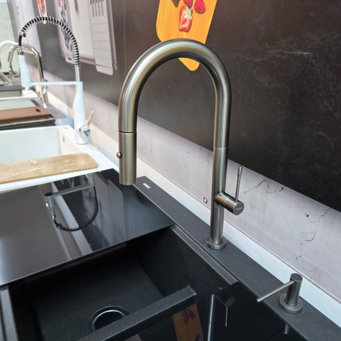 Baterie CookingAid Quadron Felicity Gun Metal cu furtun dus extractibil + buton jet/dus si finisaj Negru mat [9]