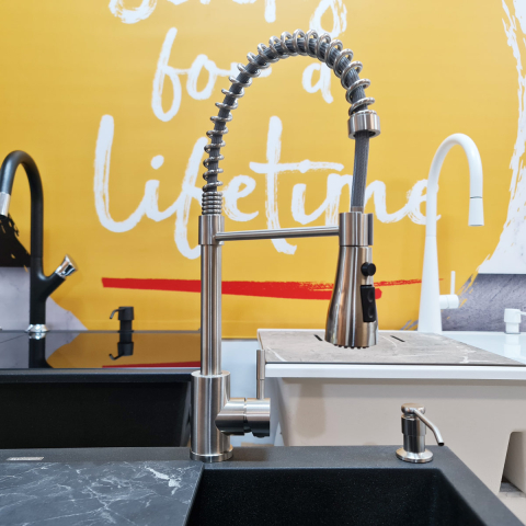 Baterie CookingAid Salma Steel cu furtun dus detasabil / flexibil + buton jet/dus si finisaj inox periat [2]