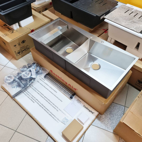 Chiuveta bucatarie HORECA inox dubla CookingAid VENUS-R Workstation cu dozator detergent, scurgator vase/paste/fructe, gratar rulabil inox + accesorii montaj [3]