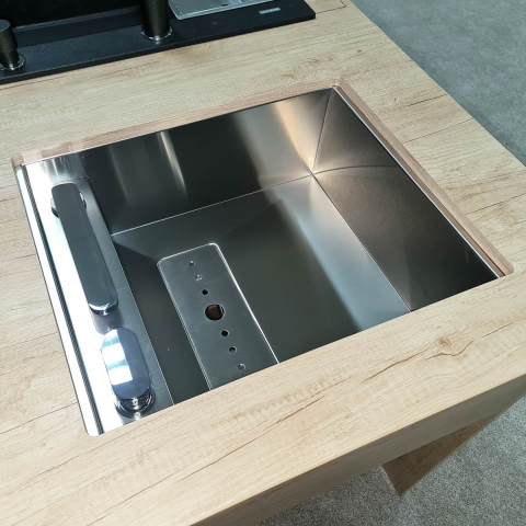 Chiuveta bucatarie inox CookingAid INVISIBLE 40R cu treapta pentru baterie si capac scurgere invizibil + accesorii montaj [23]