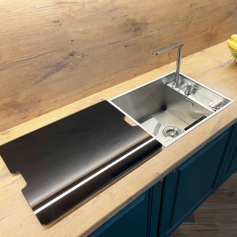 Chiuveta bucatarie inox CookingAid INVISIBLE DEEP cu baterie telescopica integrata, scurgator vase/paste/fructe, tocator sticla temperizata, dozator detergent + accesorii montaj [19]