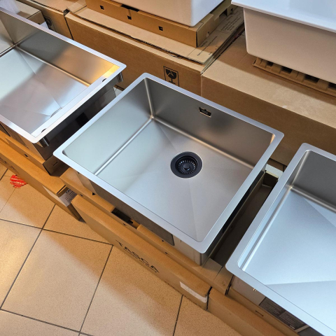 Chiuveta bucatarie inox CookingAid TASCA CANOVA CA50 DuriX mata, rezistenta la zgarieturi si ventil/preaplin negru, cu montaj pe blat, sub blat sau la nivelul blatului si accesorii montaj [7]