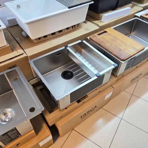 Chiuveta bucatarie inox CookingAid TASCA CANOVA CA50 DuriX mata, rezistenta la zgarieturi si ventil/preaplin negru, cu montaj pe blat, sub blat sau la nivelul blatului si accesorii montaj [9]