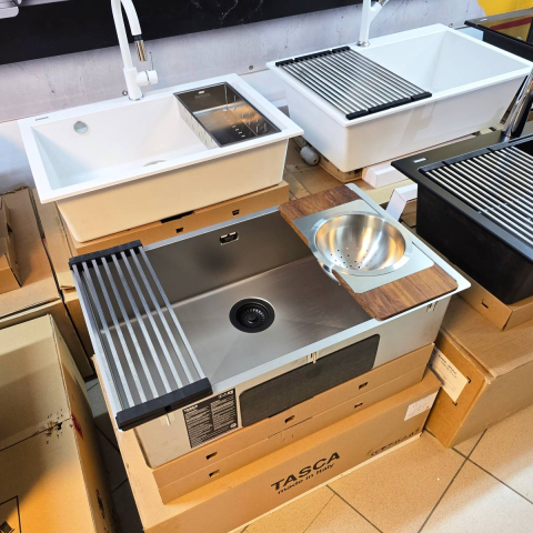 Chiuveta bucatarie inox CookingAid TASCA CANOVA CA70 DuriX mata, rezistenta la zgarieturi si ventil/preaplin negru, cu montaj pe blat, sub blat sau la nivelul blatului si accesorii montaj [33]